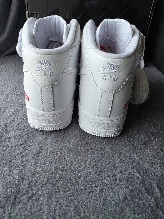 Nike White Air Force 1 High with Red Supreme Laces - Picture 15 of 16